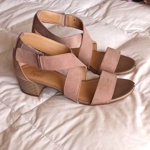 Naturalizer Adele Sandles